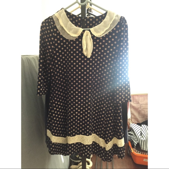 Dress - Picture 1 of 2